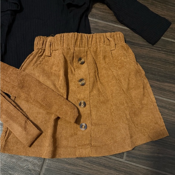 🦄EUC Girls 3/4T Chic Top/Skirt Set - Picture 4 of 5